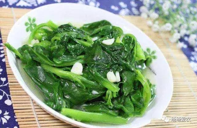 这野菜酷似“马蹄”，是农民常用的喂猪菜，远销日本却要上百元