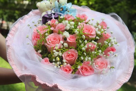 十九朵粉玫瑰代表啥意思