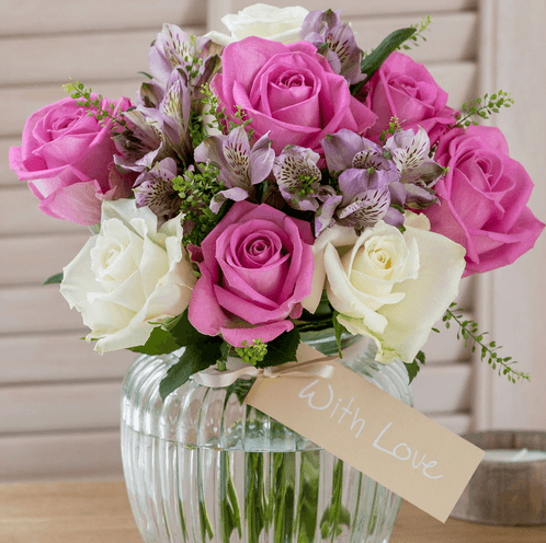 如何延长玫瑰花束的保鲜期