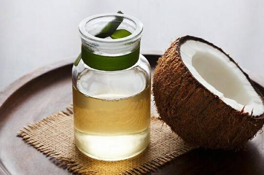 椰子油有什么功效和作用 椰子油的禁忌 椰子油的功效与作用 介绍