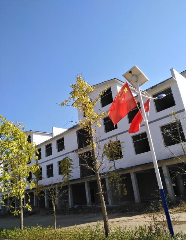 农村建设真的越来越好，道路整洁，环境清新，大家能来晒晒图吗？