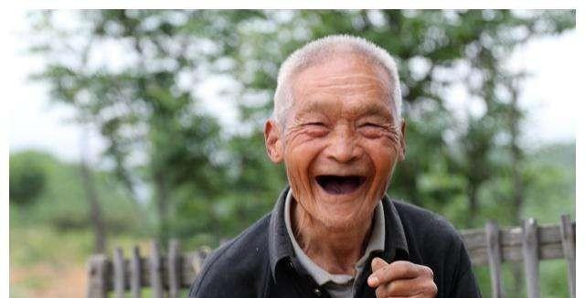 为什么有一些农村退休职工，四处炫耀觉得自己比别人强，你怎么看？