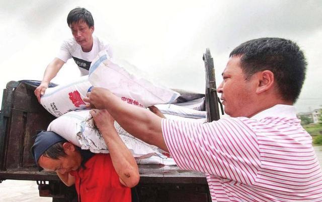 以前农民种地不想用复合肥，现在大多数种地都用复合肥，为什么？